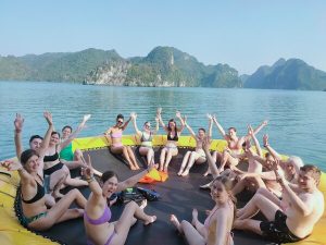 ha-long-bay-cheers-tour