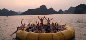 ha-long-bay-cheers-tour