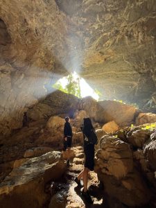 nguom-ngao-cave