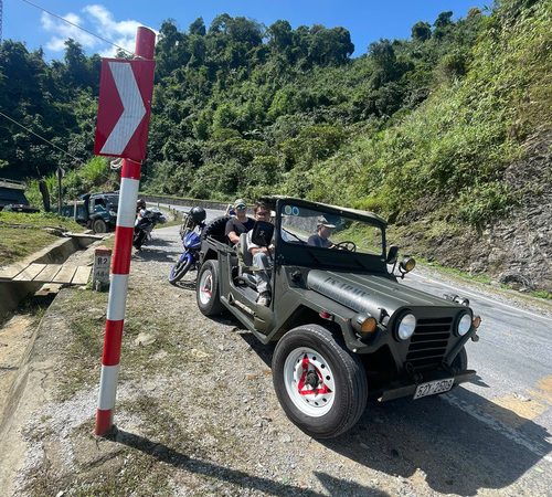 ha-giang-loop-army-jeep-tour